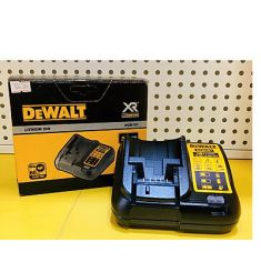BỘ SẠC PIN 10.8-18V DEWALT DCB107-B1 
